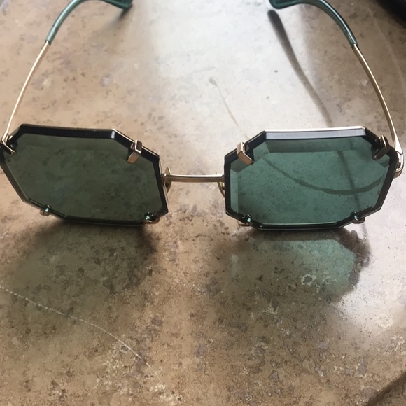 Dolce & Gabbana Sunglasses - Picture 4 of 4